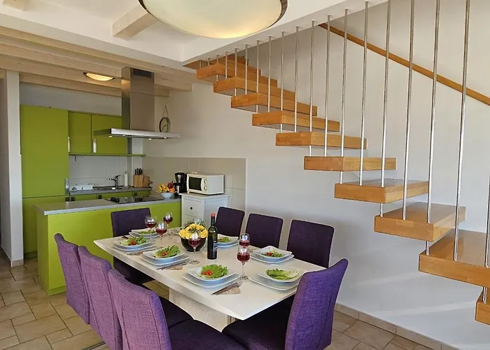 4-star Penthouse With Wonderful Sea View - Stella Sunshine Апартаменти *