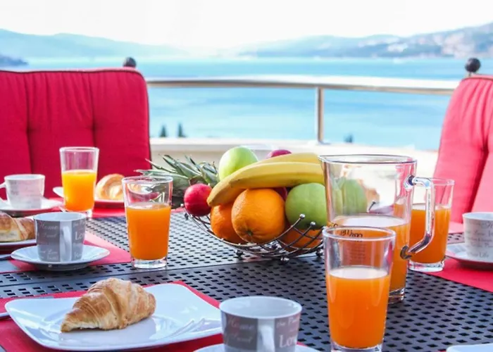 4-star Penthouse With Wonderful Sea View - Stella Sunshine Апартаменти *