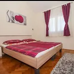 4-star Penthouse With Wonderful Sea View - Stella Sunshine Apartment Trogir