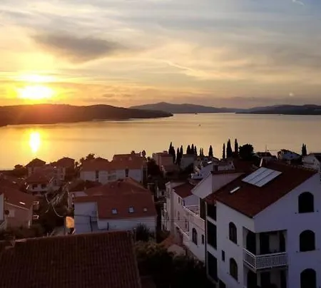 Apartment 4-star Penthouse With Wonderful Sea View - Stella Sunshine