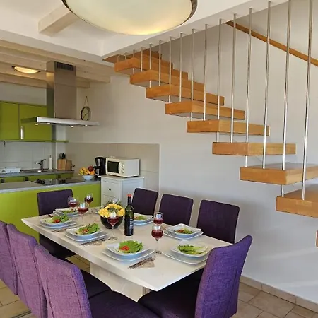 4-star Penthouse With Wonderful Sea View - Stella Sunshine Apartment *
