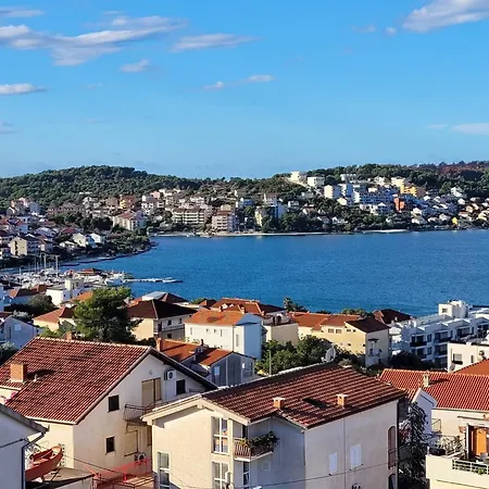 4-star Penthouse With Wonderful Sea View - Stella Sunshine Apartment