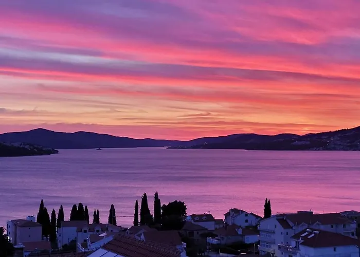 4-star Penthouse With Wonderful Sea View - Stella Sunshine * Trogir