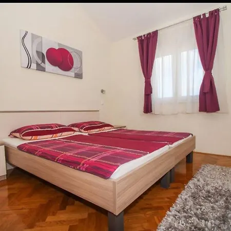 4-star Penthouse With Wonderful Sea View - Stella Sunshine Apartment Trogir